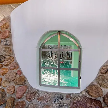 6 Person In Διαμέρισμα