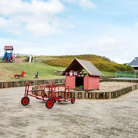 6 Person In 아파트