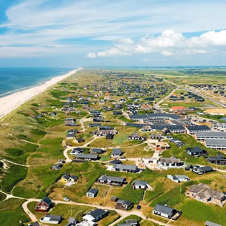 6 Person In 아파트