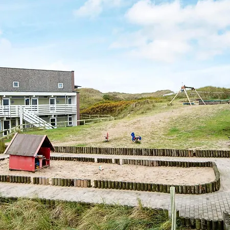 6 Person In 링쾨빙